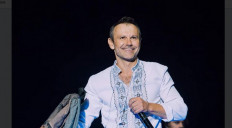 Ukraine rock star sets up party ahead of parliamentary elections