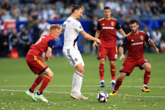 Ibrahimovic hit with ban after neck grab