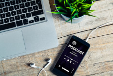  Apple adds podcast subscriptions as competition mounts 
