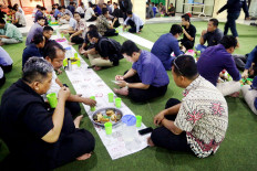 COVID-19: Govt urges Muslims not to hold 'bukber' during Ramadan