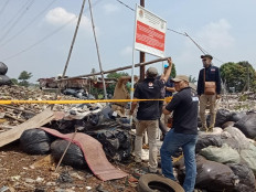 Ministry seals three illegal waste dumps in Bogor