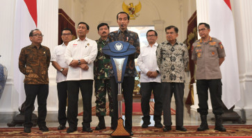 President Jokowi warns of &lsquo;stern actions&rsquo; against rioters