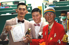 Taiwan holds first gay marriages in historic day for Asia