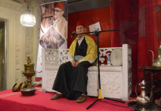 Storytelling, games make Iraq comeback on Ramadan nights