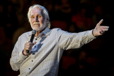 Country star Kenny Rogers dismisses 'wild misinformation' about his health