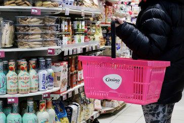 French government hopes to ban supermarkets from destroying unsold non-food items