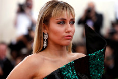 Miley Cyrus teases new collaboration with Ariana Grande and Lana del Rey
