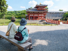 In historic first, G20 weighs aging as global risk