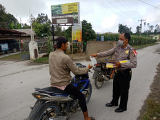 Holidaymakers flee Karo regency as Mt. Sinabung erupts