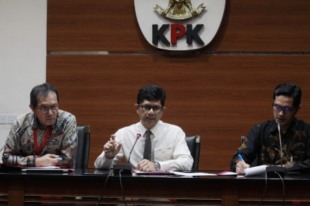 Kpk Hunts Tycoon Sjamsul Nursalim In Blbi Bailout Case National The Jakarta Post