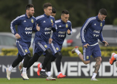 Hopeful Messi keen to end Argentina title drought