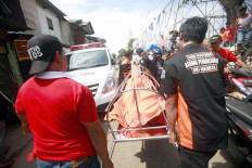 Man denied ambulance, carries nephew's dead body on foot