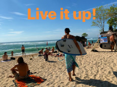 Choi Siwon’s Bali visit spawns flood of memes