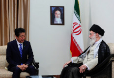 Abe flexes diplomatic muscle as he seeks to mend Iran-US standoff