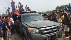Tourists drown in lake while taking photos in Tangerang