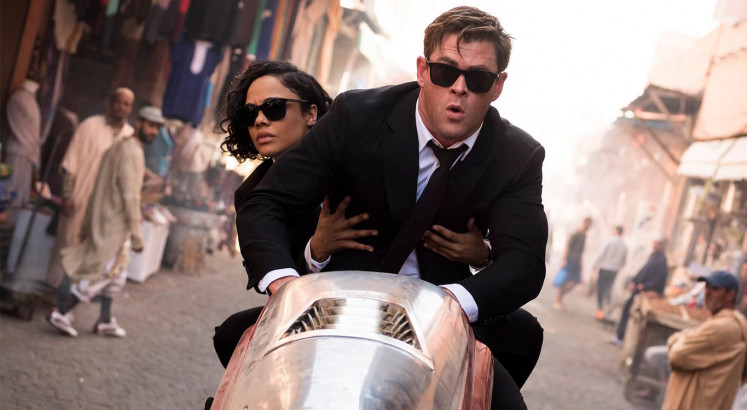 Latest 'Men in Black' leads box office but fails to wow critics