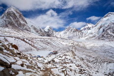Nepal closes Mount Everest for climbers because of coronavirus fears