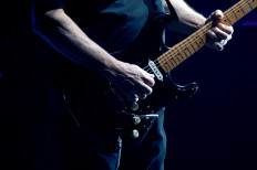 David Gilmour’s guitars fetch $21.5 million in record auction