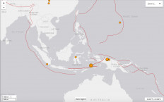 Powerful quakes hit Maluku and Papua