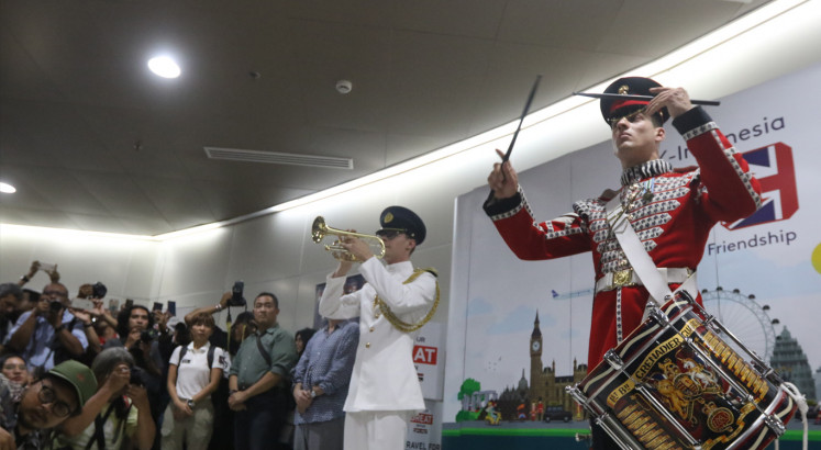 MRT Jakarta, UK Embassy celebrate city’s anniversary with military music