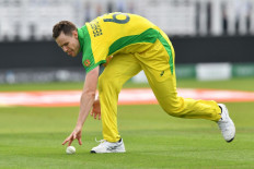 Australia crush England to reach World Cup semi-finals