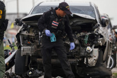 Thailand orders phone users in Muslim-majority south to submit photos