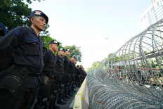 Police accused of using excessive force against protesters, journalists outside State of Nation venue