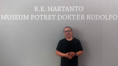 R.E. Hartanto returns with narrative approach to portraits