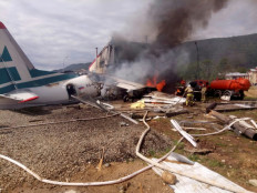 Two killed, 7 injured as Russian plane makes emergency landing in Siberia