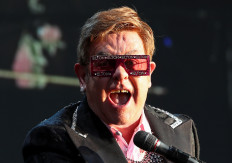 Elton John positive for Covid-19, postpones Dallas shows