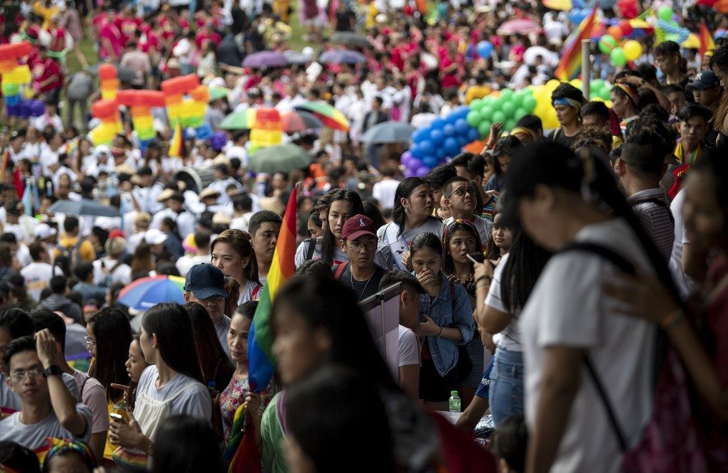 Thousands march for equality in Manila's Gay Pride parade - SE Asia ...