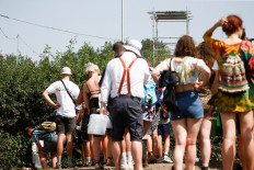 David Attenborough thanks Glastonbury for plastic bottle ban