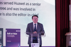 Professor Weiwei Huang.