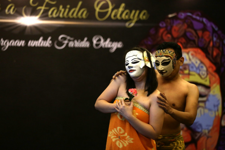Ann Bella Yo (left) and Davit Fitrik when performing 'TOK' that was choreographed by the late Farida Oetoyo and composed by Aksan Sjuman.