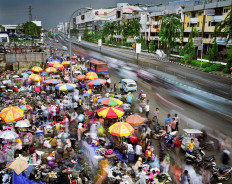 Beauty amid chaos: Martin Roemers dissects world's megacities