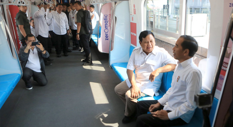 Prabowo meets Jokowi at MRT station