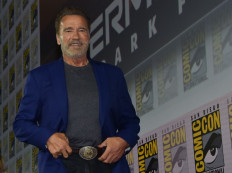 Arnie 'addicted' to Terminator as original Sarah Connor returns for sequel