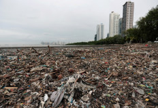 Plastic waste pile and debris are seen up near the beach in Panama City, as Panama becomes the first country in Central America to ban all single-use plastic bags on July 19, 2019.