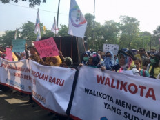 Student numbers plummet at Bekasi private schools