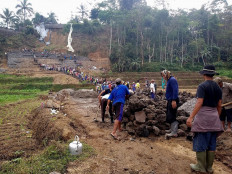 In Muslim-majority Blitar, villagers maintain interfaith harmony brick by brick