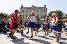 Morris dancers flock to London protest over holiday change