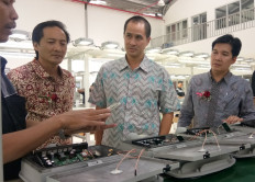 PT SEI unveils renewable energy-based smart lights