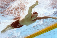 Dressel smashes Phelps's 100m butterfly world record