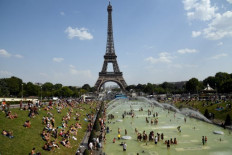 Europe heatwave relents as travel chaos causes new pain