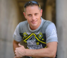 YouTube star Grant Thompson killed in paragliding accident