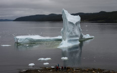  Massive iceberg breaks off Antarctica -- but it's normal 