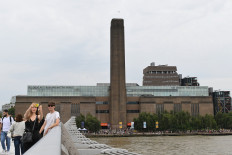 Teen arrested after 'throwing' boy from London's Tate Modern