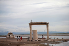 Drought reveals lost temple in Thailand submerged by dam