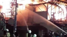 Fire razes Goat Market in Tanah Abang, killing two