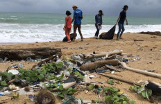 Waste goes global: Instagrammer documents Indonesian debris found on Phuket beach